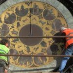 布拉格广场上的十五世纪天文钟Orloj展开为期六个月的全面检修