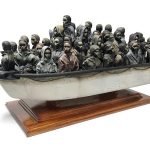 Banksy Raffles Off Refugee Boat Sculpture For £2 - 班克斯·莱佛士为难民船雕塑创作2英镑